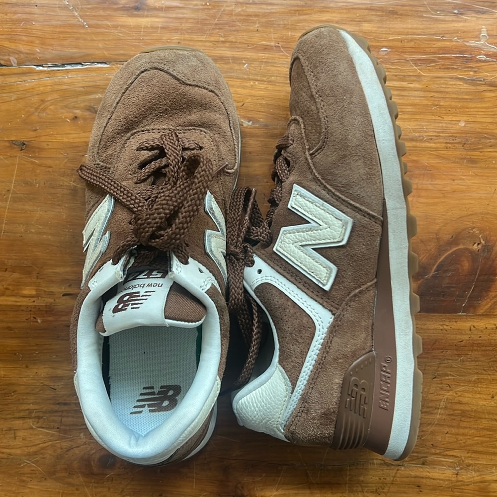 New Balance size 6.5 brown